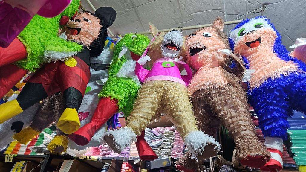 PIÑATAS MEDIANAS