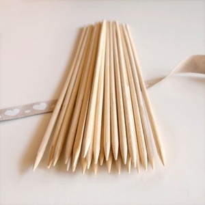 PINCHOS DE BAMBU 20cm GRUESO